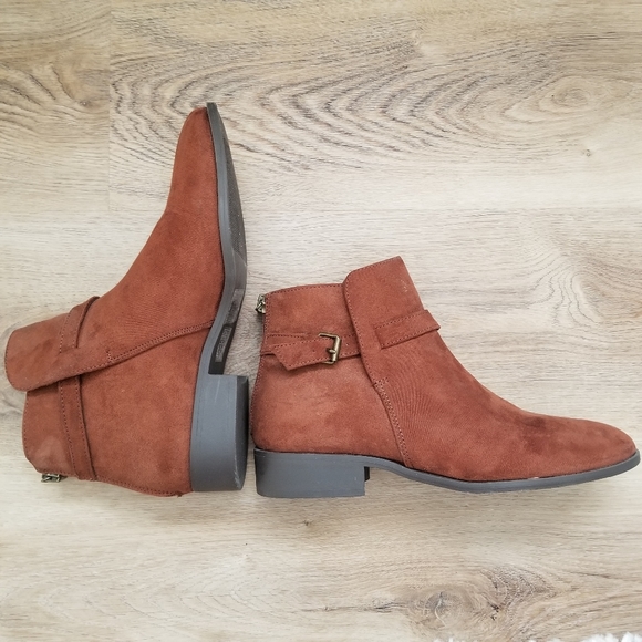 Forever 21 Shoes - FOREVER 21 SADDLE BROWN SUEDE BOOTIES SIZE 7.5